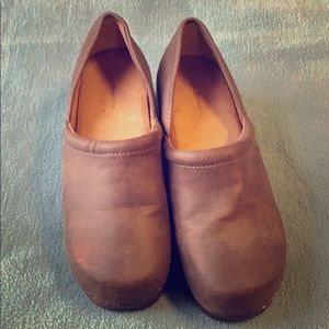 G.H. Bass&Co clogs